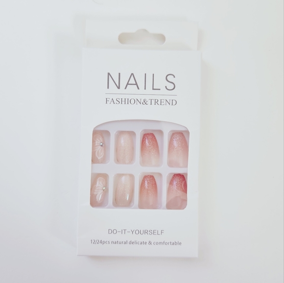 🐢2/$15 Ombre Design with Glitter, Floral, and Rhinestone Press On Nails - Picture 6 of 11